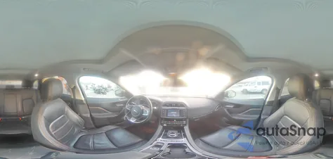 2018 Jaguar F-Pace Prestige z USA, uszkodzony, nr VIN SADCK2FX7JA259902